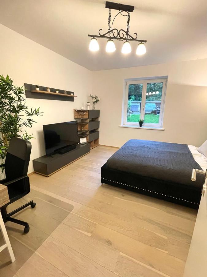 Ein Traum Im Leechwald Naehe Lkh Apartment Graz Bagian luar foto