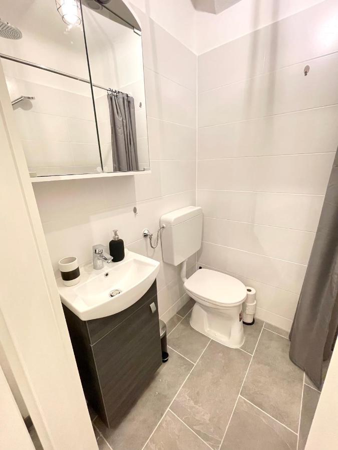 Ein Traum Im Leechwald Naehe Lkh Apartment Graz Bagian luar foto