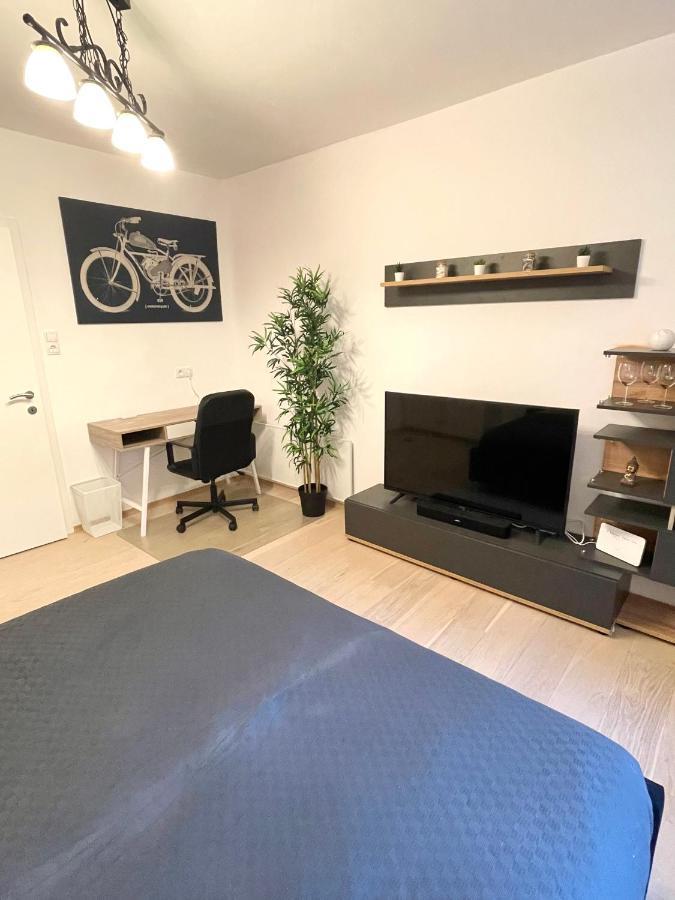Ein Traum Im Leechwald Naehe Lkh Apartment Graz Bagian luar foto